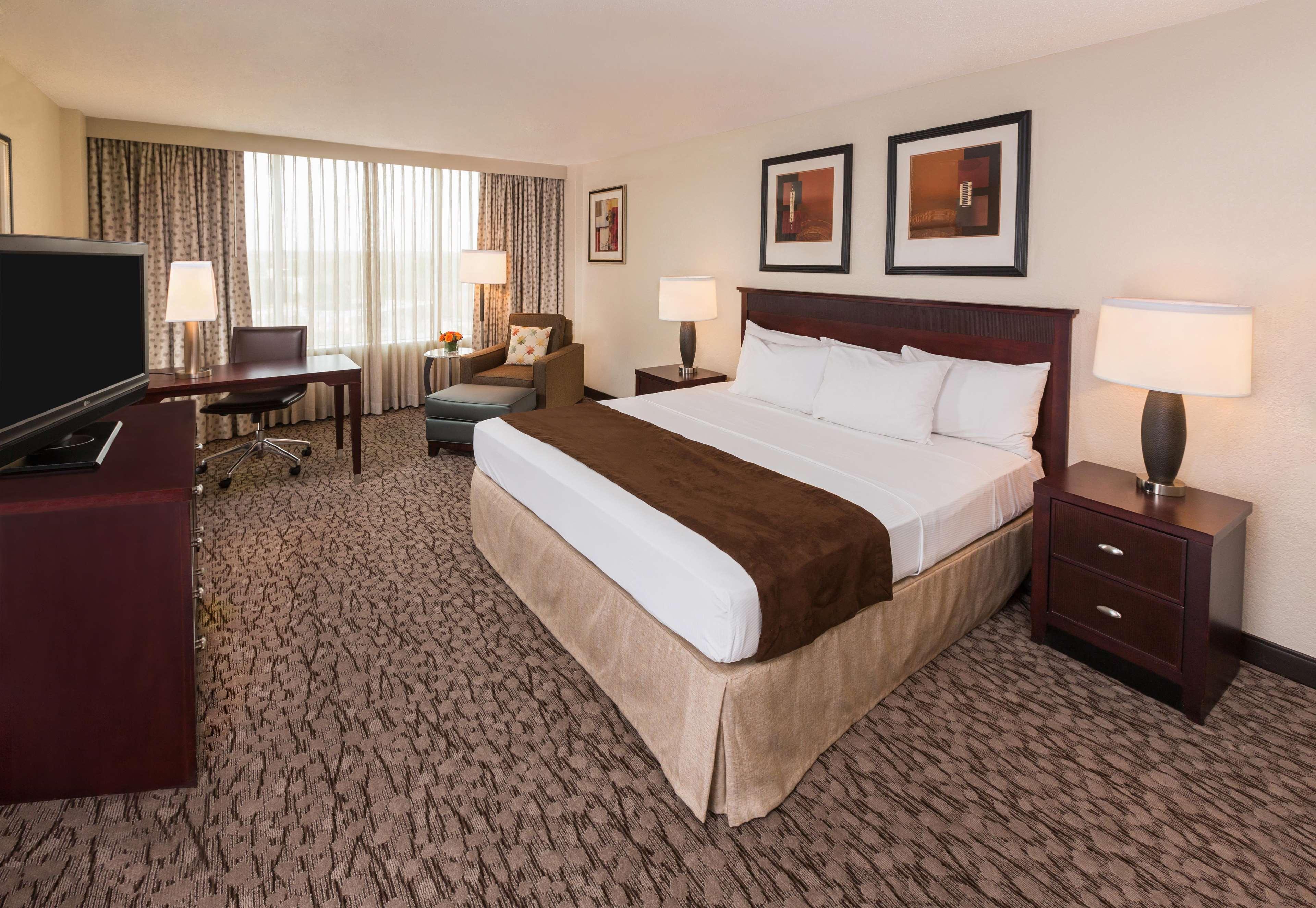 Doubletree By Hilton Lafayette Hotel Ngoại thất bức ảnh